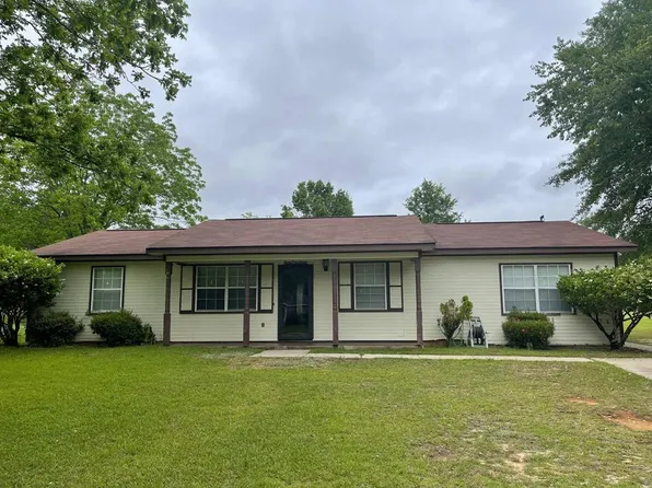 106 Rodney St, Midland City, AL 36350