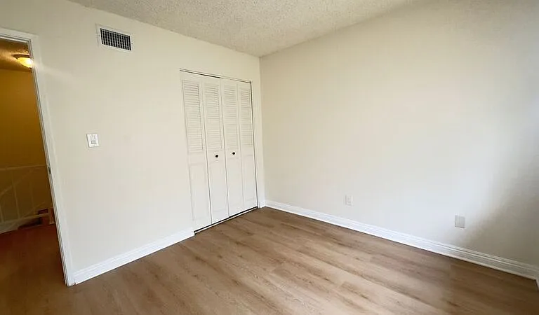 3026 Winfield Ave — Photo 12