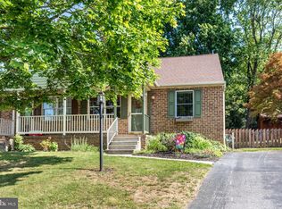 49 Pinewood Cir, Hanover, PA 17331