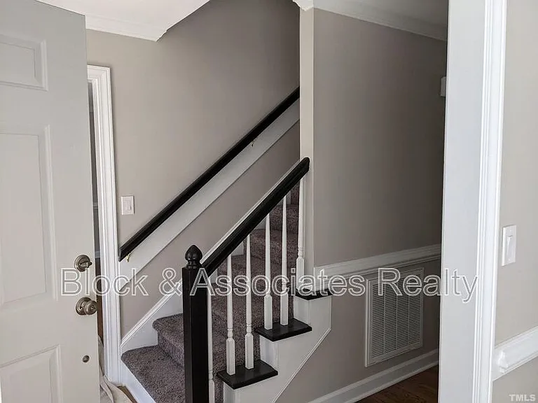 143 Brannigan Pl — Photo 8