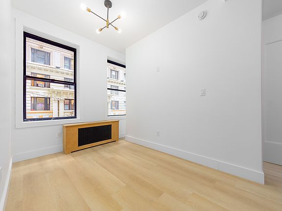 5th image of 161 W 54th St #203A