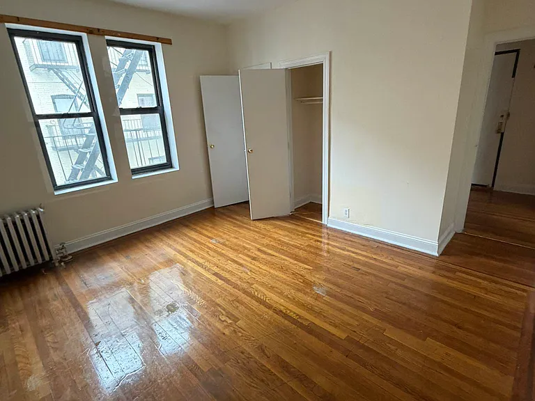 11 Hillside Ave #4J — Photo 5