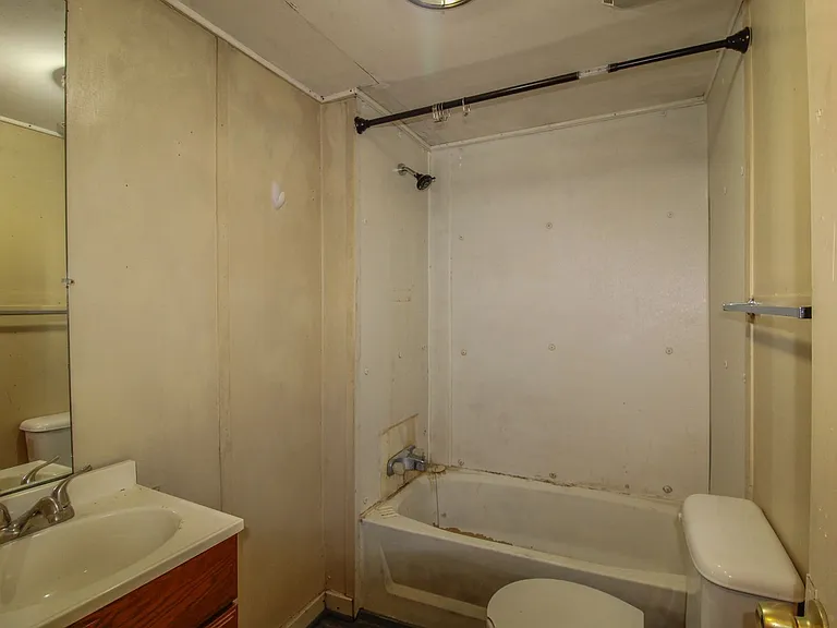 14 Simpson Rd — Photo 14