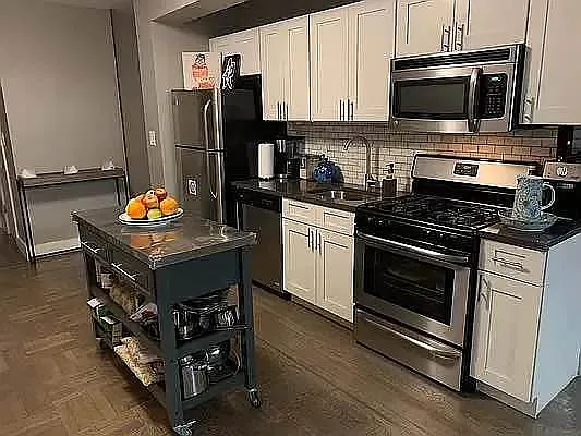 Rented by Bruma Realty LLC | media 21