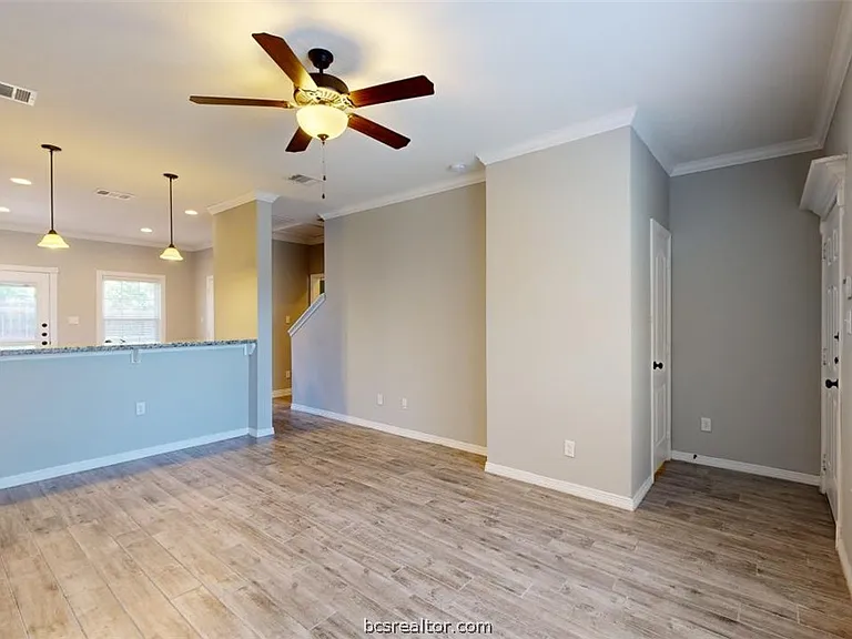 301 Sw Pkwy #341 — Photo 4