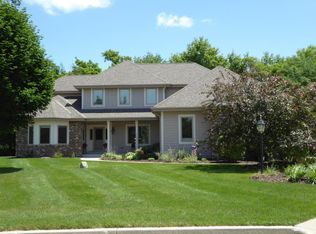 W237N7364 Monterey Ct, Sussex, WI 53089