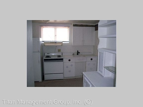3rd image of 622 S 10th St #8355079