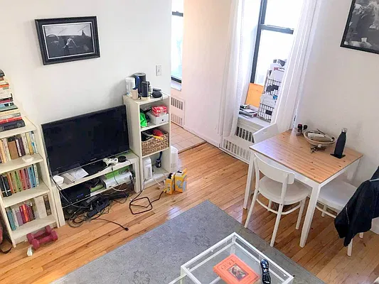 Rented by Salizzoni Realty | media 3