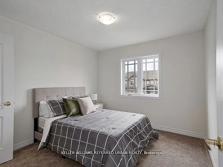 14 Foley Cres — Photo 10