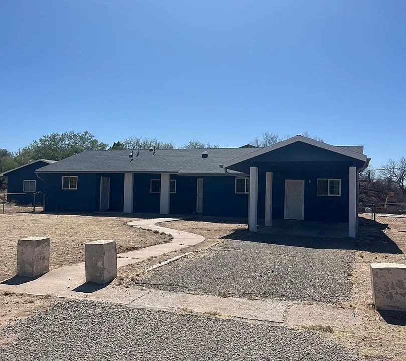 626 S Huachuca St