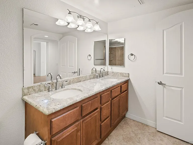 301 W G St #307 — Photo 36