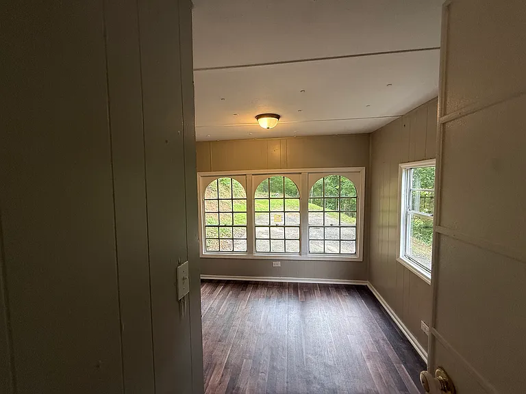 637 Country Girl Rd — Photo 12