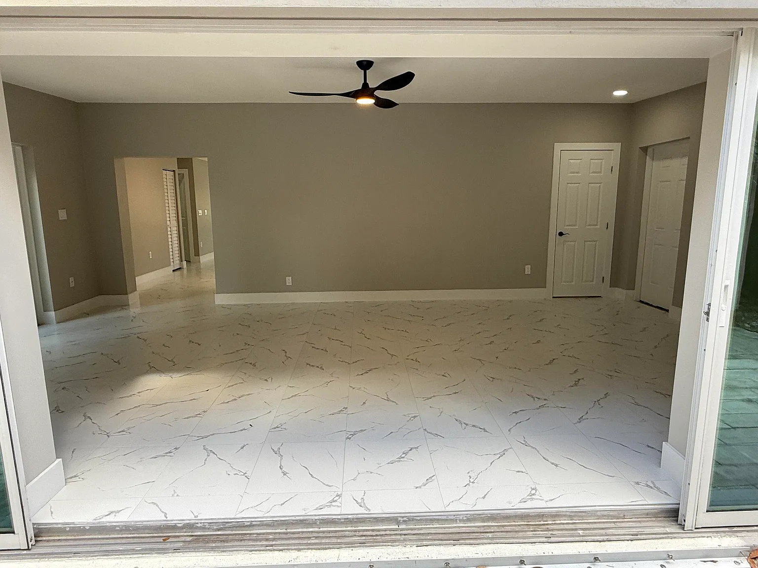 3 bed, 2.0 bath, 1753 sqft, $3,500 — Photo 3