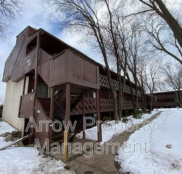 867 N 26th St #103 — Photo 9