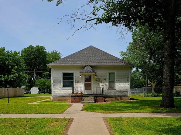 614 Irving St, Fullerton, NE 68638
