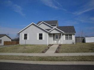 1005 Brighton Ave, Mackinaw, IL 61755