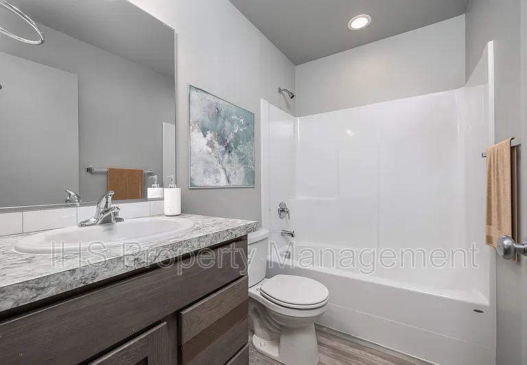 2405 Ronan St #B — Photo 3