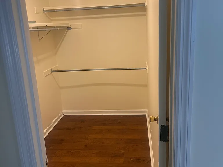 921 Pine Cone Cir — Photo 6