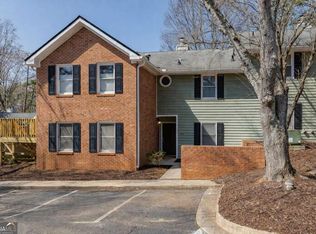 345 Research Dr APT 220, Athens, GA 30605