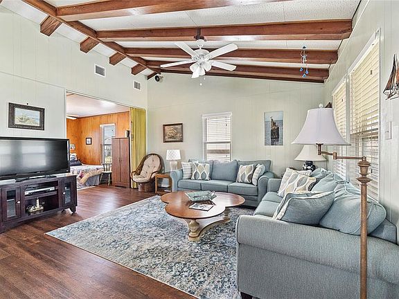 4th image of 23114 Fresca St