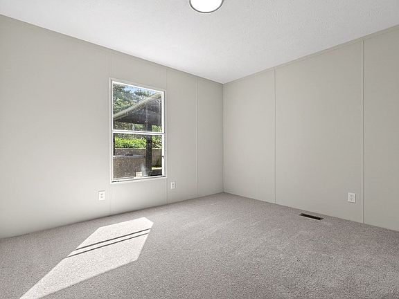2nd image of 2030 Industrial Dr