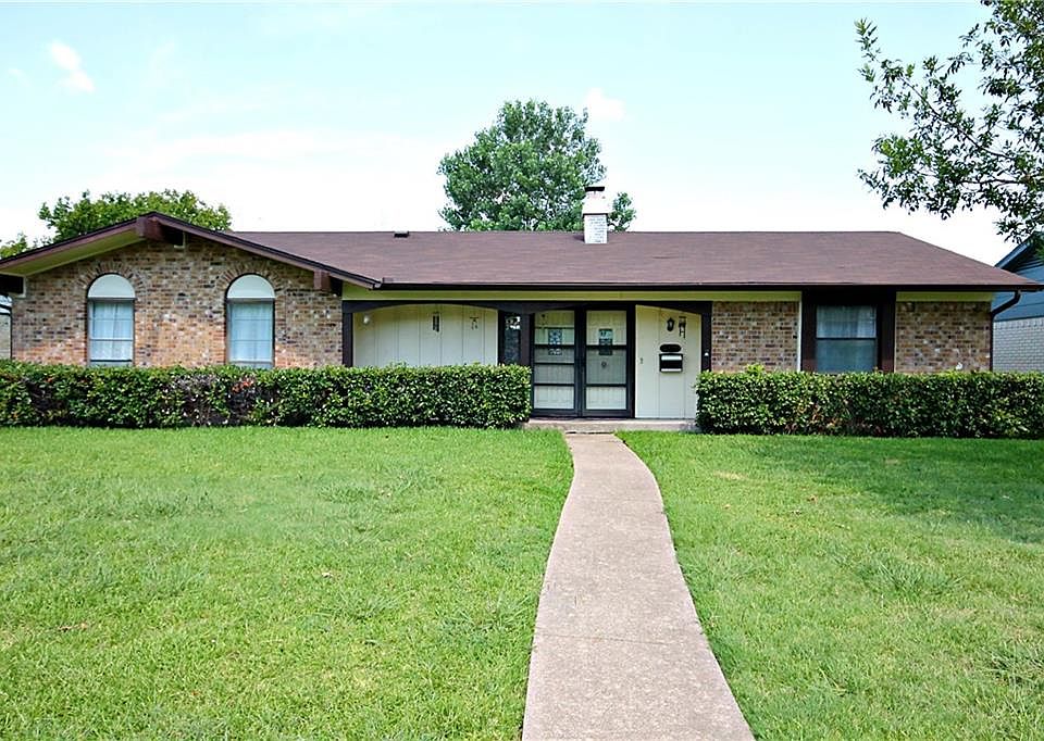 1st image of 3327 Town Park Dr