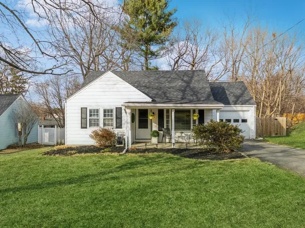 6 Hilltop Drive, New Windsor, NY 12553