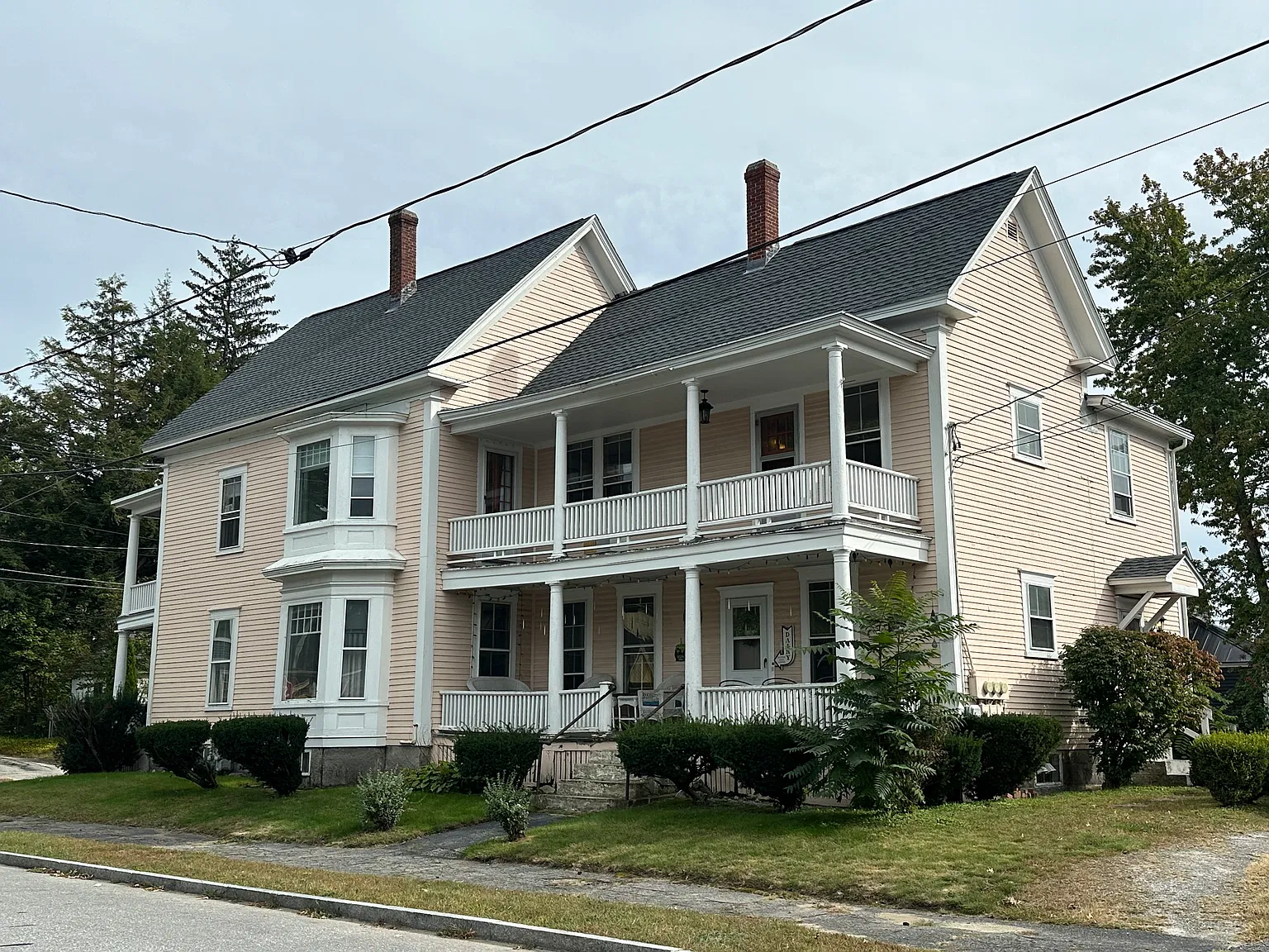 3 bed, 1600 sqft, $2,200 — Photo 3