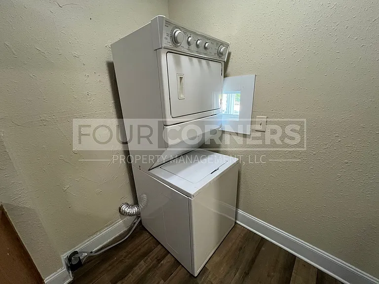 408 N Guthrie Ave — Photo 5