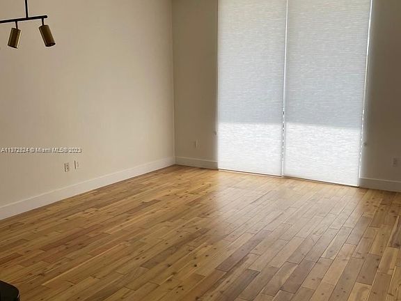 4th image of 2775 NE 187th St Penthouse 28