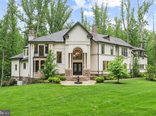 1060 Vista Dr, Mc Lean, VA 22102