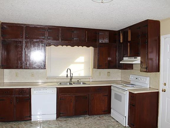 4th image of 2223 Dunsford Dr