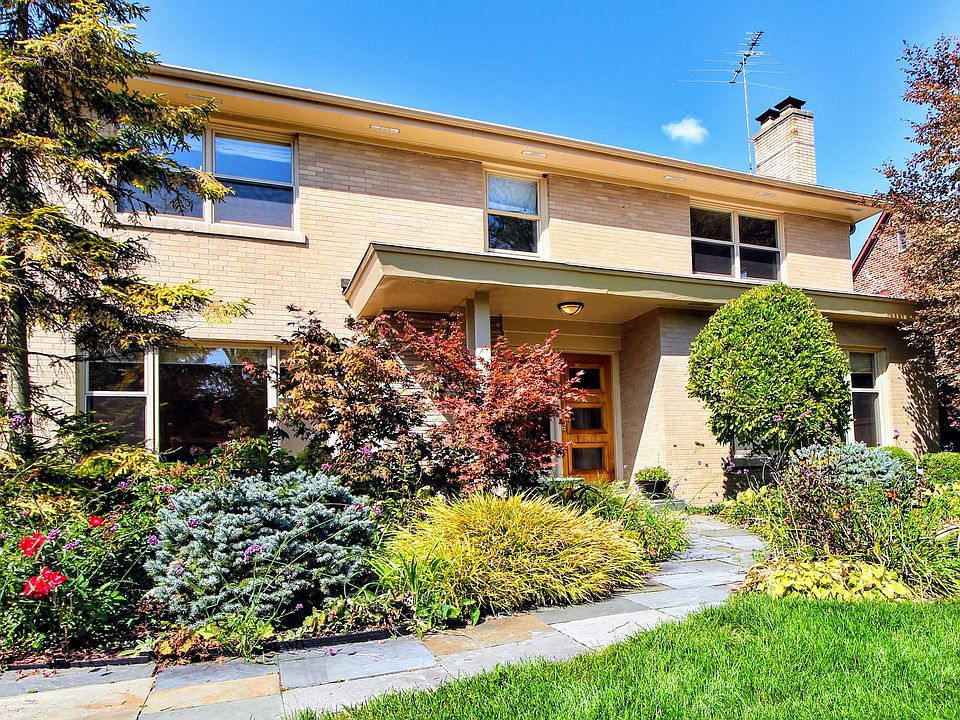1st image of 6060 N Forest Glen Ave