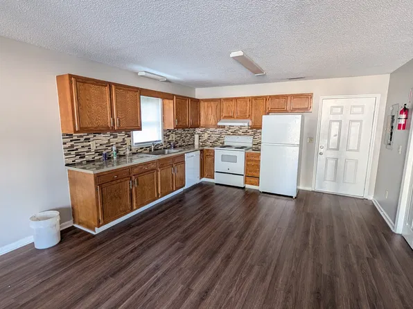 404 Needle Ct, Kannapolis, NC 28081