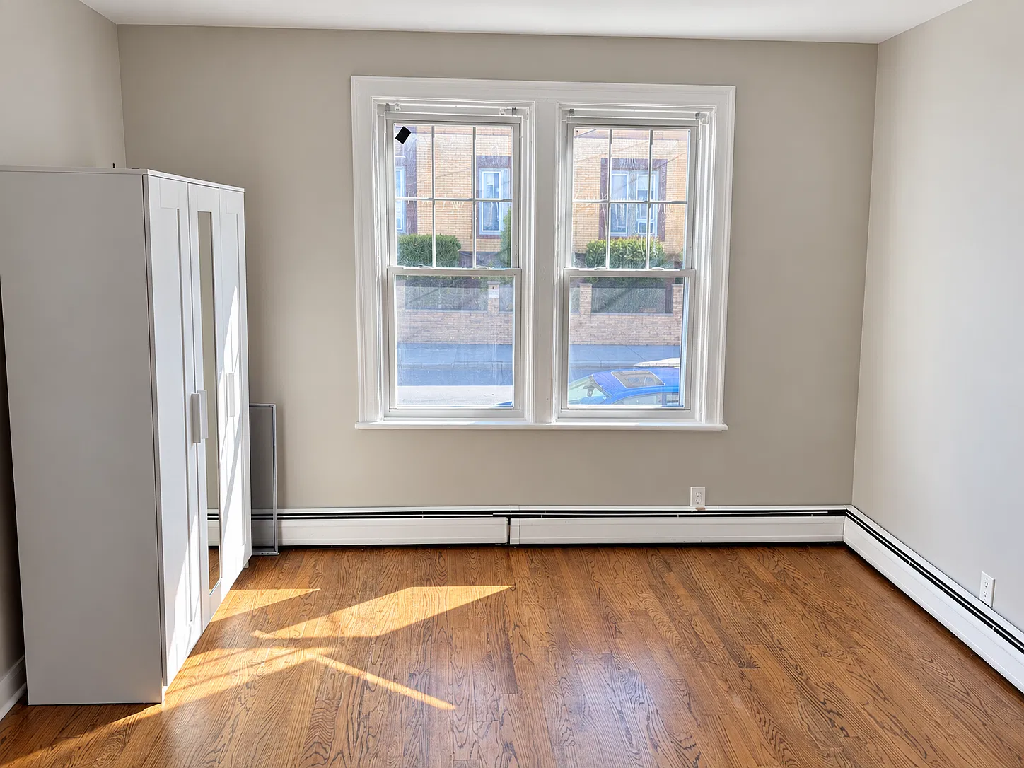 2 bed, 800 sqft, $2,350 — Photo 3