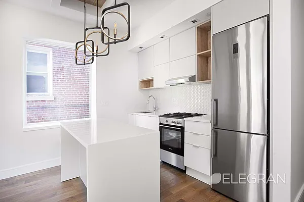 Rented by (Legacy) Elegran | media 15