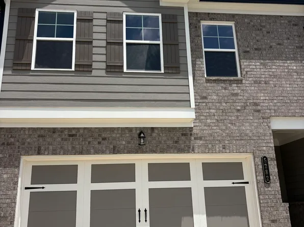 5282 Fox Den Rd, Oakwood, GA 30566