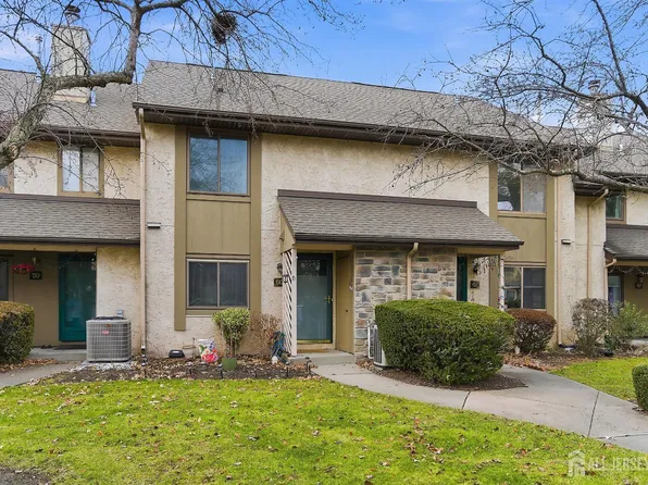 60 Hampshire Dr, Plainsboro, NJ 08536