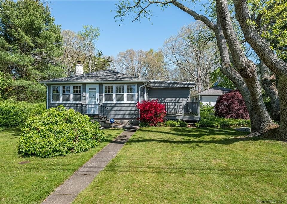 41 Maple St, Pawcatuck, CT 06379 Zillow