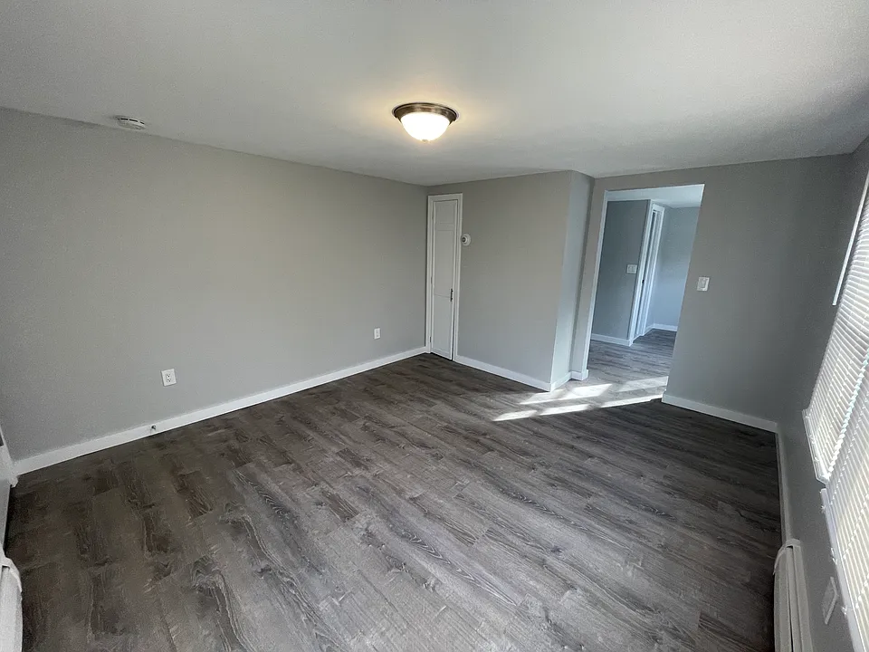 21 Collegeview Ave #4