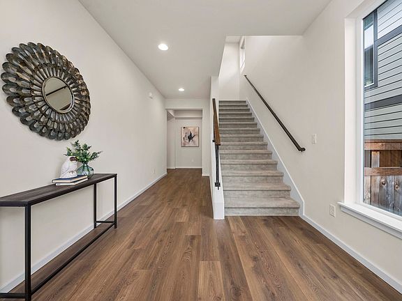 3rd image of 23076 Alder Ln SE