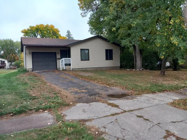 345 4th Ave SE, Milaca, MN 56353