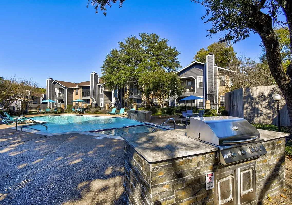 Pleasant Creek Apartments — Photo 2