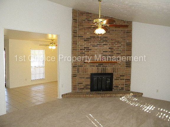 3rd image of 4129 Huckleberry Dr