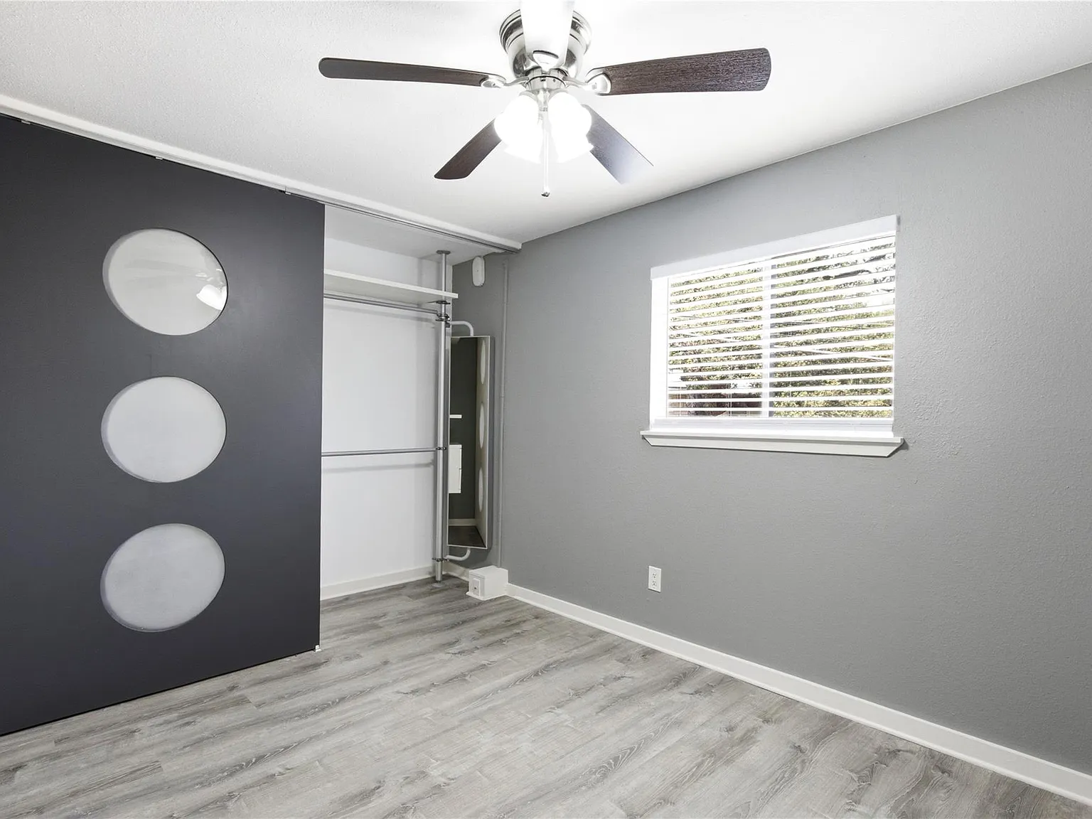 1 bed, 1.0 bath, 482 sqft, $1,250 — Photo 2