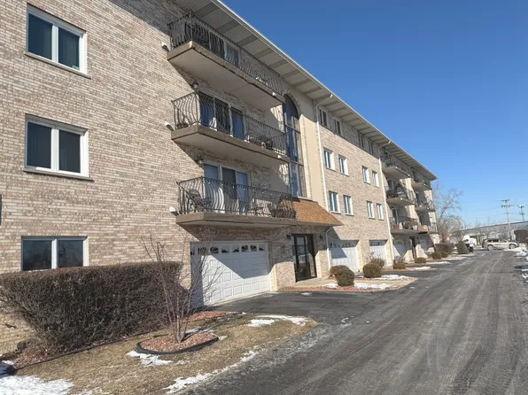 6248 S Gullikson Rd #G-2, Chicago, IL 60638