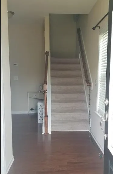 25 Piccadilly Ct — Photo 1