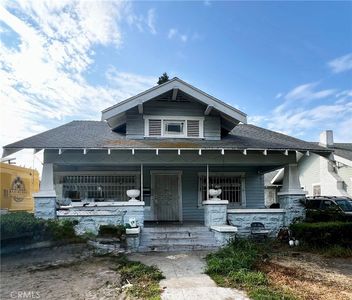 1040 W 45th St, Los Angeles, CA, 90037