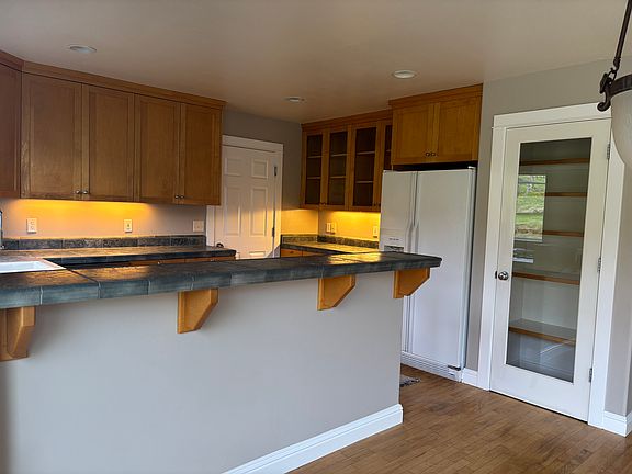 Kitchen/pantry