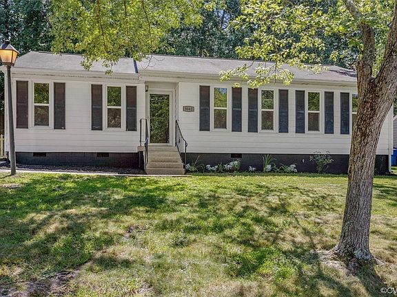2nd image of 9042 Lost Forest Dr